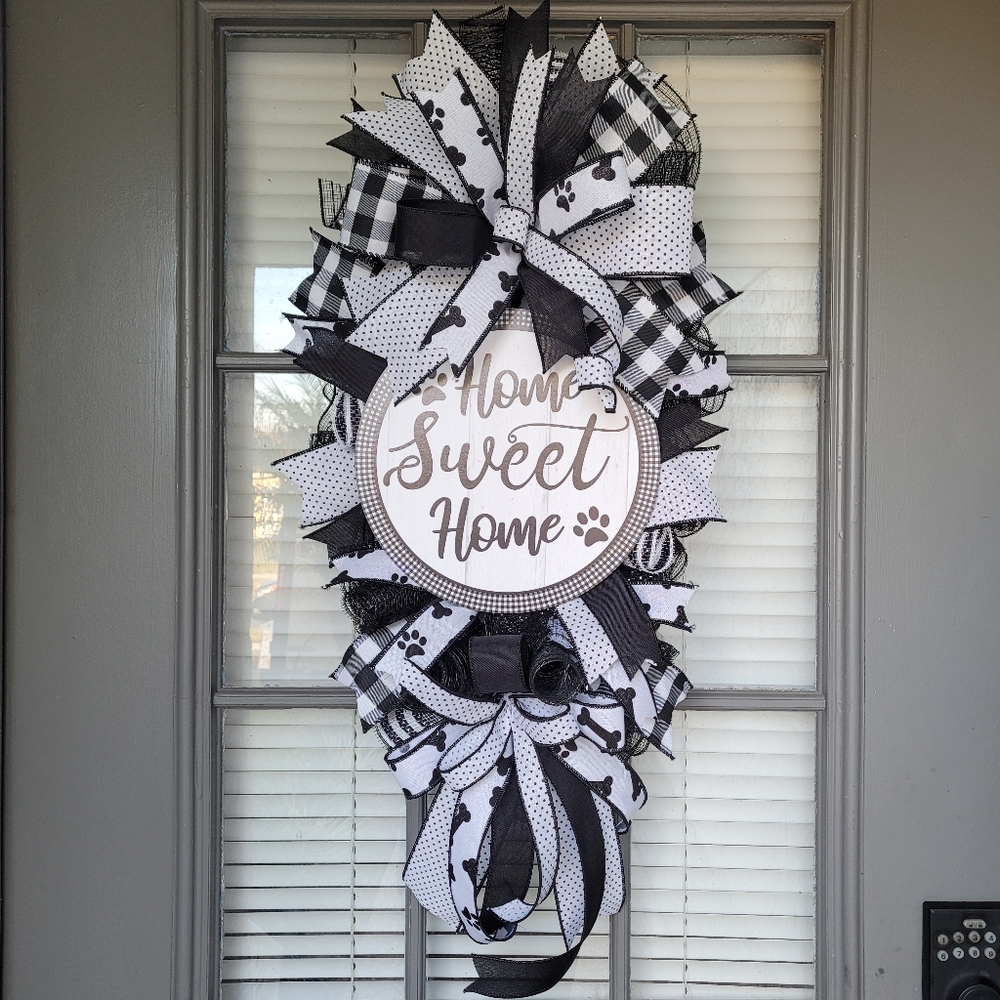 Black & White Home Sweet Home Swag Wreath, PetFriendly Door Decor, Dog Wreath